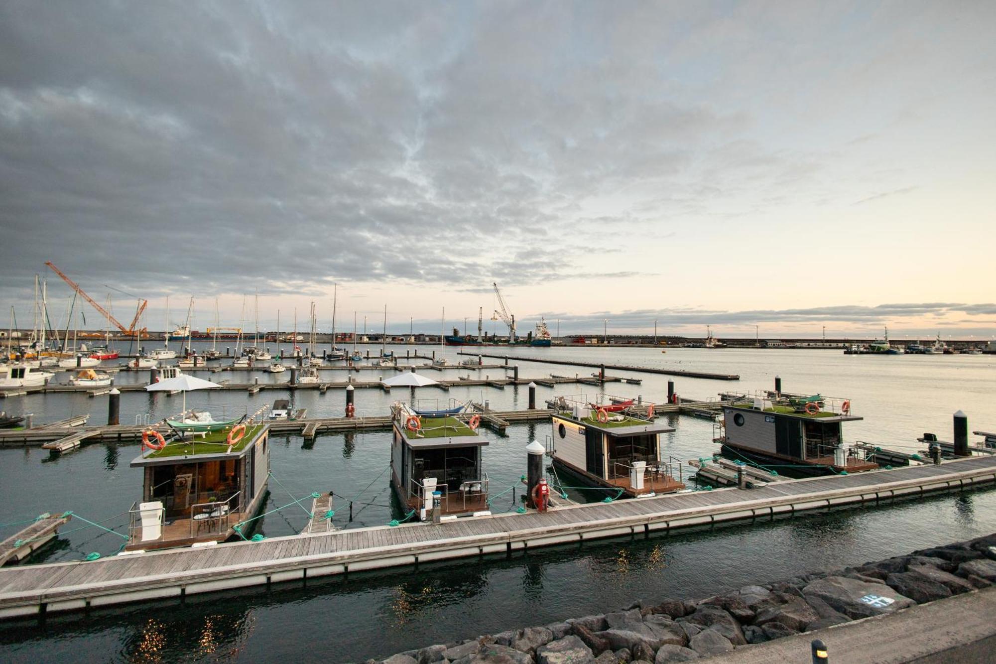 The Homeboat Company Ponta Delgada-Acores ภายนอก รูปภาพ