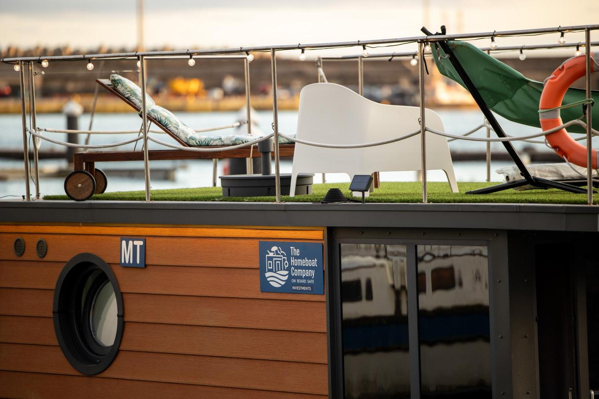 The Homeboat Company Ponta Delgada-Acores ภายนอก รูปภาพ