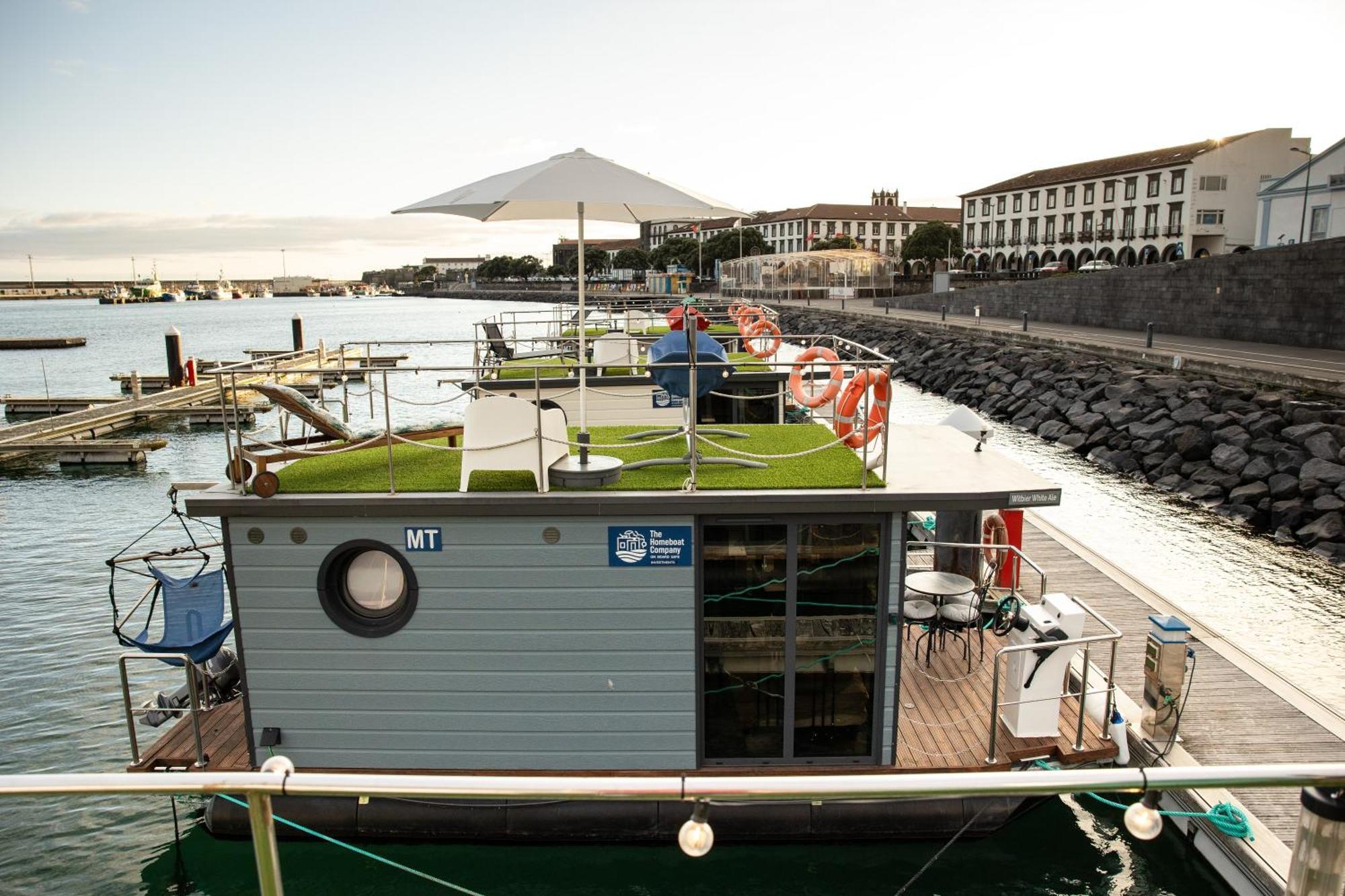 The Homeboat Company Ponta Delgada-Acores ภายนอก รูปภาพ
