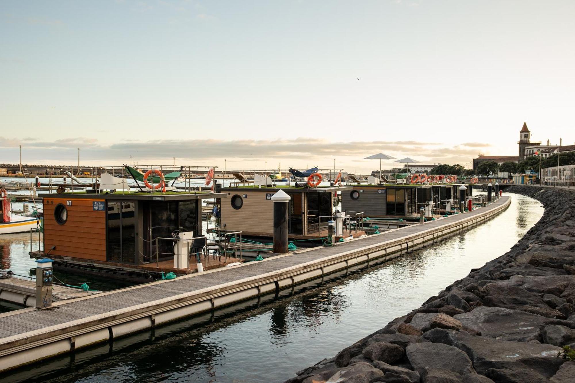 The Homeboat Company Ponta Delgada-Acores ภายนอก รูปภาพ