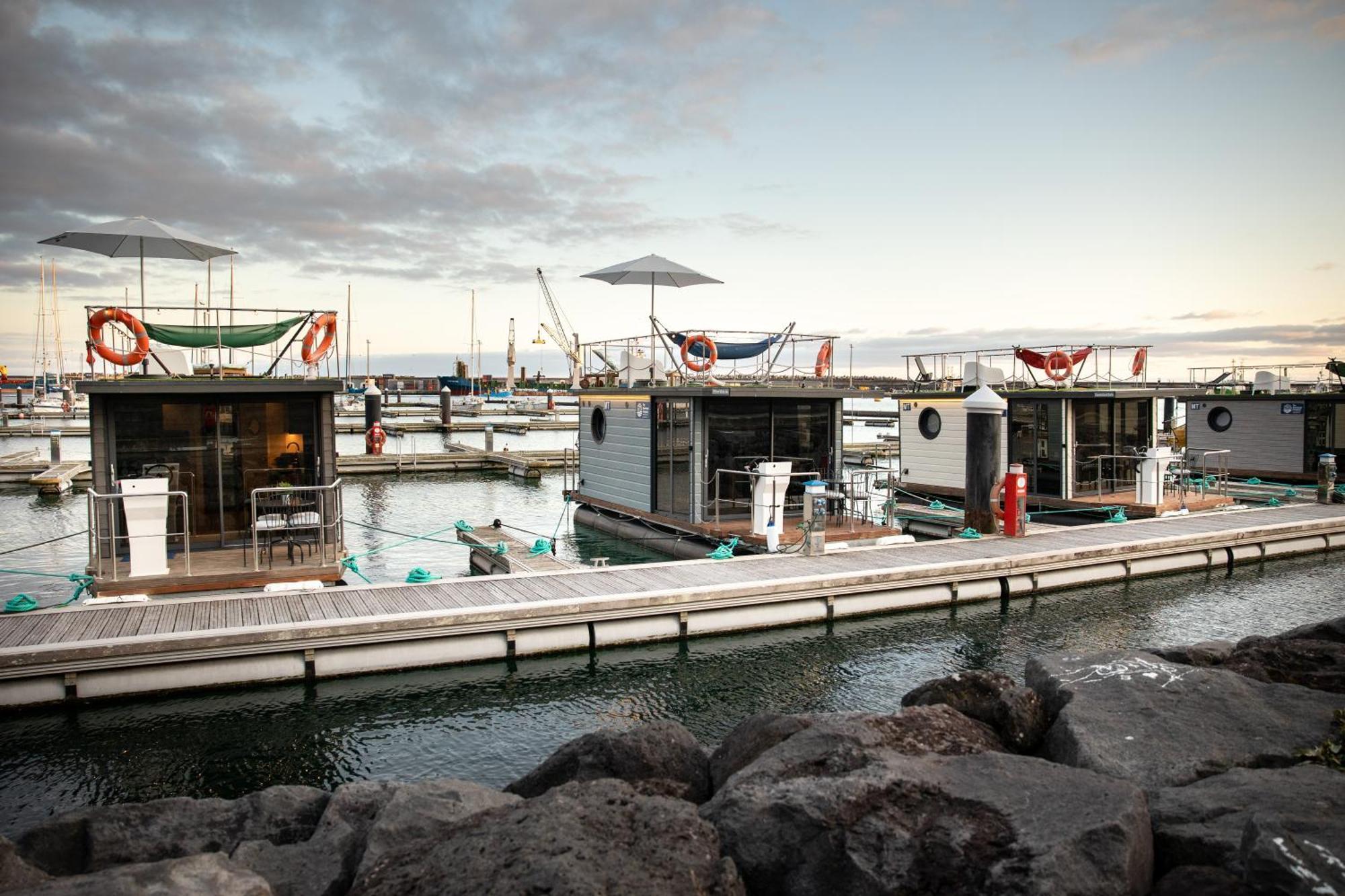 The Homeboat Company Ponta Delgada-Acores ภายนอก รูปภาพ